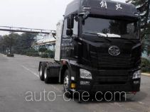 Седельный тягач для перевозки опасных грузов FAW Jiefang CA4250P25K27T1E5M1