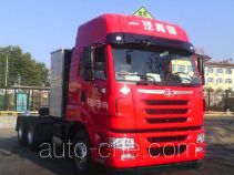 Седельный тягач для перевозки опасных грузов FAW Jiefang CA4255P2K15T1NE5A80