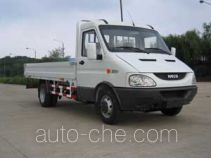 Бортовой грузовик Iveco NJ1056SHM5-T